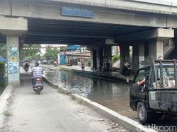 Jalan di Medan Deli Sudah Rusak 8 Tahun, Warga Harap Bobby Perbaiki