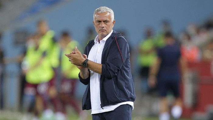 Romas head coach Jose Mourinho gestures during the Europa Conference League play offs first leg soccer match between Trabzonspor and Roma, in Trabzon, Turkey, Thursday, Aug. 19, 2021. (AP Photo)