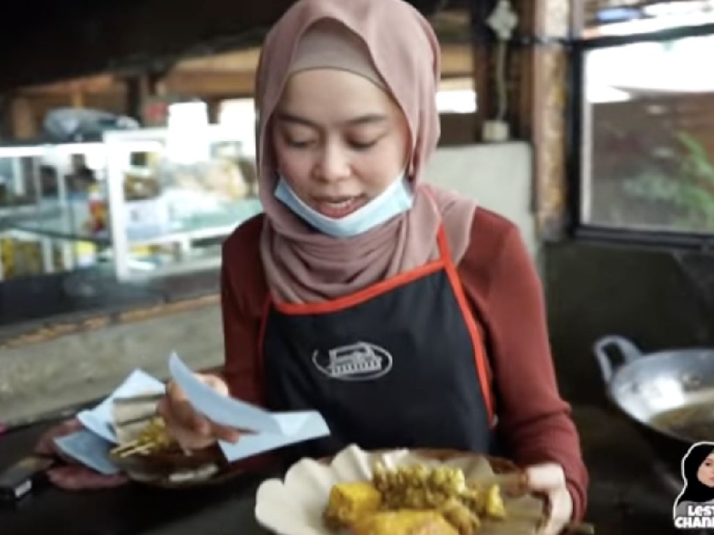 Lesti Kejora Punya Rumah Makan Sunda, Nangis Saat Merasakan Jadi Pegawai! Lesti Kejora Punya Rumah Makan Sunda, Nangis Saat Merasakan Jadi Pegawai!