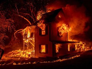 Di Luar Nurul! Miliarder Bakar Rumah Rp 18,6 M Usai Cerai, Alasannya Ckckckc Di Luar Nurul! Miliarder Bakar Rumah Rp 18,6 M Usai Cerai, Alasannya Ckckckc