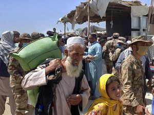 Berita Afghanistan Hari Ini: IMF Stop Dana hingga Dolar AS Langka