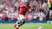 Paul Pogba, gelandang tengah MU belum memberikan tanda tangan perpanjangan kontrak. PSG dan Real Madrid jadi yang terdepan untuk mendapatkannya nanti (Getty Images/Alex Morton)
