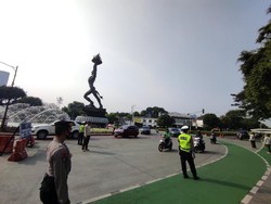 Sejumlah Mobil Berpelat Ganjil Diputar Balik di Bundaran Senayan
