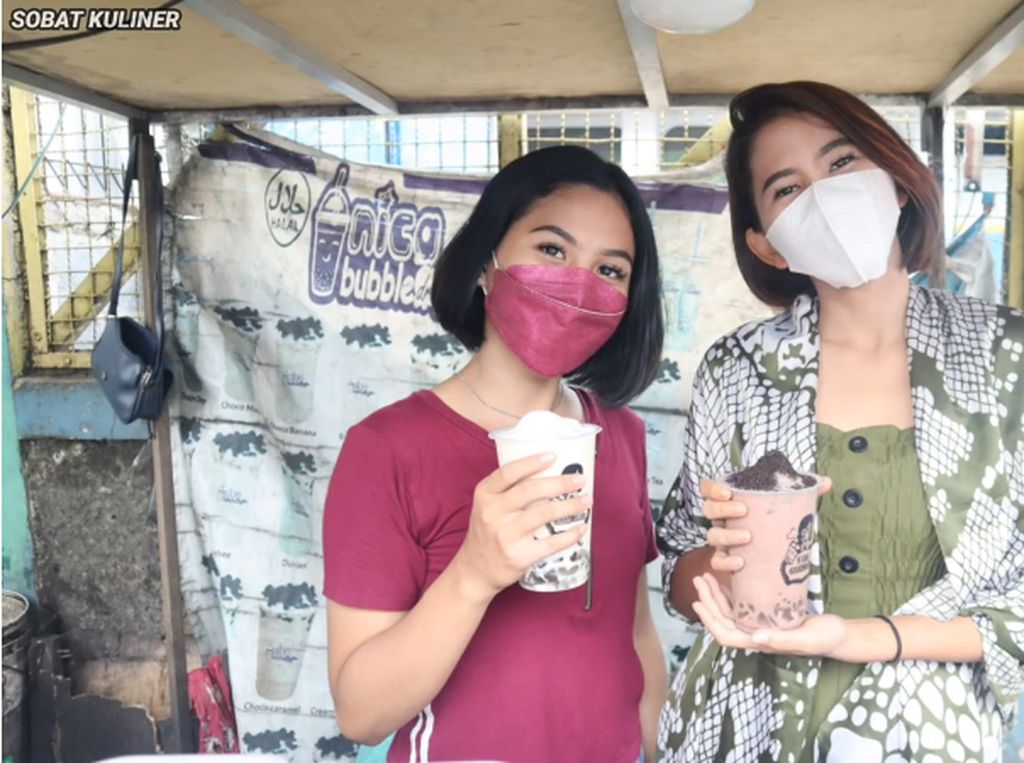 Beli Boba Rp 10 Ribu Bisa Ketemu Penjual Cantik Ini! Beli Boba Rp 10 Ribu Bisa Ketemu Penjual Cantik Ini!