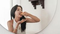 Rahasia Cantik Sehat Olivia Jensen yang Rajin Makan Buah dan Minum Jus