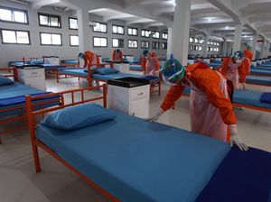 RS Darurat di Lanmar Surabaya Siap Tampung Pasien COVID-19 RS Darurat di Lanmar Surabaya Siap Tampung Pasien COVID-19