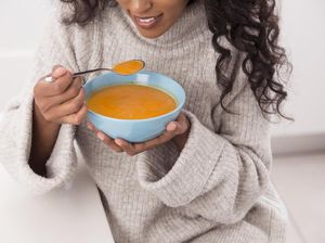 Demi Bisa Hidup Mewah, Selebriti Nigeria Rela Makan Kotoran Manusia!