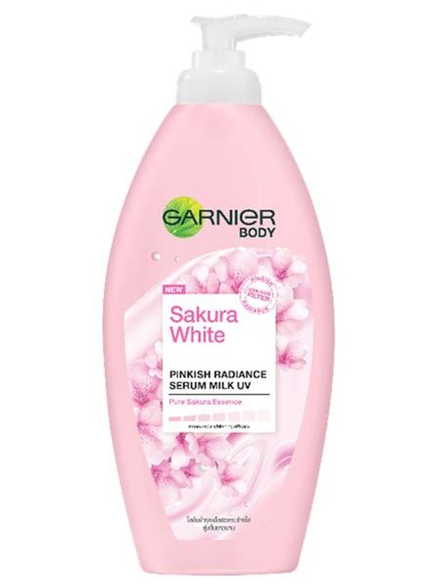 Whitening Serum Milk UV Body Lotion pertama dari Garnier yang dapat mencerahkan kulitmu dalam 1 minggu.