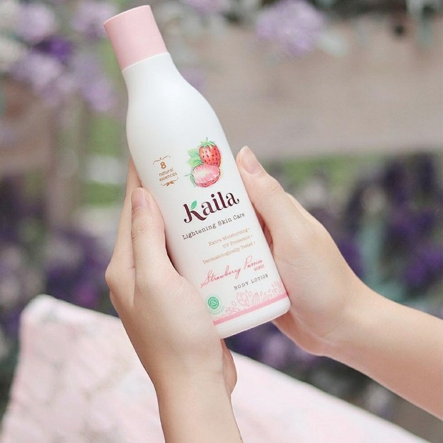 Diperkaya dengan UV protection yang membantu melindungi kulit dari efek bahaya sinar matahari dengan keharuman yang menyegarkan.