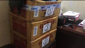 Penampakan 3 Dus Surat Permintaan Sumbangan Gubernur Sumbar