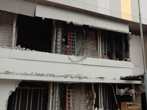 Damkar Belum Bisa Pastikan Sumber Ledakan di Margo City Depok Damkar Belum Bisa Pastikan Sumber Ledakan di Margo City Depok