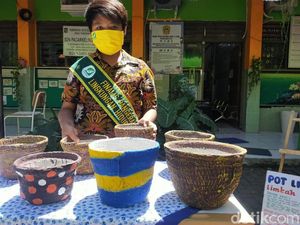 Siswa SD di Surabaya Bikin Pot Bunga dari Limbah Popok Siswa SD di Surabaya Bikin Pot Bunga dari Limbah Popok