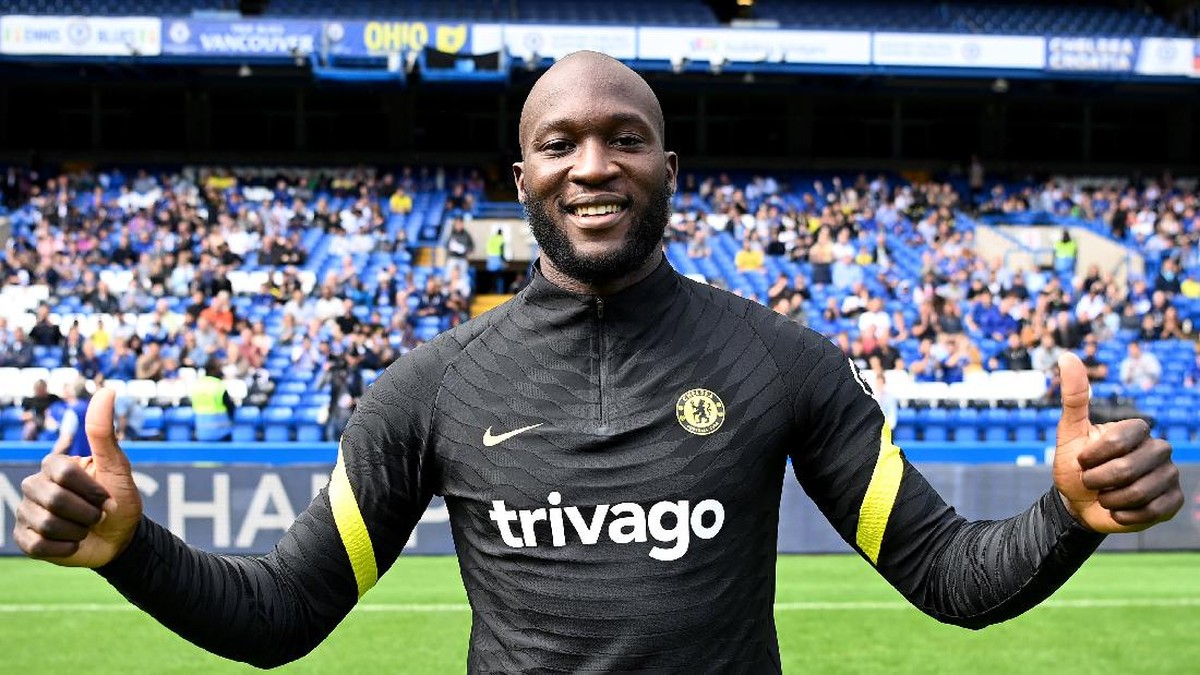 Romelu Lukaku siap debut lawan Arsenal akhir pekan ini (Twitter @chelseafc)