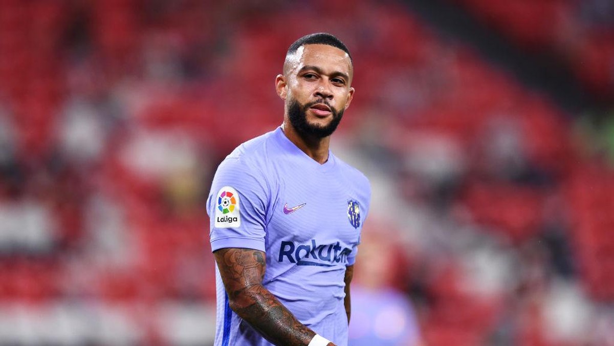 Senang dan kecewa mewarnai perasaan Memphis Depay usai laga kontra Athletic Bilbao (Foto: Getty Images/Juan Manuel Serrano Arce)
