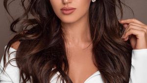 10 Pesona Miss Suprational 2021 Chanique Rabe dari Namibia, Seorang Desainer