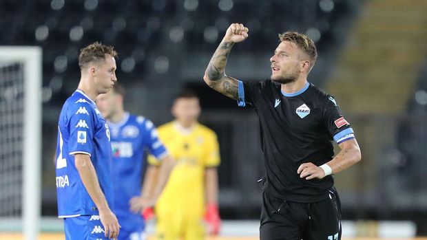EMPOLI, ITALY - AUGUST 21: Ciro Immobile of SS Lazio celebrates after scoring a goal during the Serie A match between Empoli FC v SS Lazio at Stadio Carlo Castellani on August 21, 2021 in Empoli, Italy.  (Photo by Gabriele Maltinti/Getty Images)