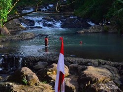 Curug Leuwi Bumi Setetes Keindahan Surga di Tanah Jawara