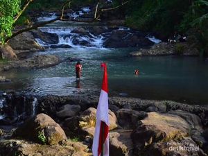 Curug Leuwi Bumi Setetes Keindahan Surga di Tanah Jawara Curug Leuwi Bumi Setetes Keindahan Surga di Tanah Jawara
