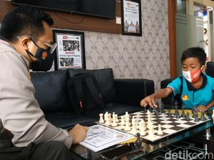 Ini Enggar Trihatmojo, Pecatur Cilik Berbakat Asal Pacitan Ini Enggar Trihatmojo, Pecatur Cilik Berbakat Asal Pacitan