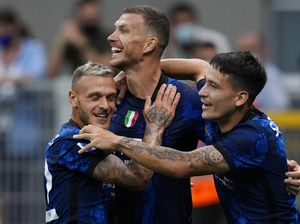 Edin Dzeko Serasa Sudah Main Lama di Inter Milan Edin Dzeko Serasa Sudah Main Lama di Inter Milan
