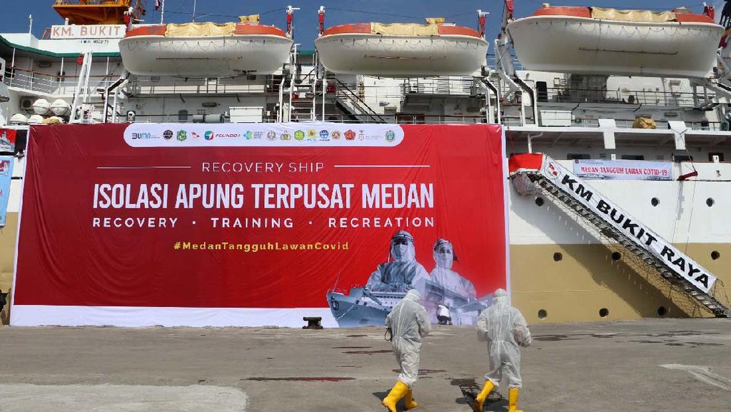 KM Bukit Raya jadi Tempat Isolasi Terapung di Medan