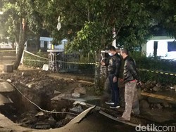 Pipa PDAM Pecah, Jalan Riau Bandung Sempat Tergenang