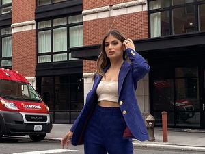 Tinggalkan Ortodoks, Wanita Ini Pertama Kali Pakai Celana di Usia 27