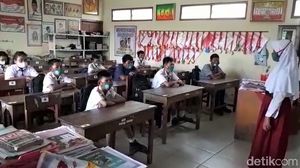 Potret Suasana Sekolah Tatap Muka Perdana di Rembang