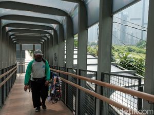 Duh, JPO Instagramable di Sudirman Jadi Korban Vandalisme