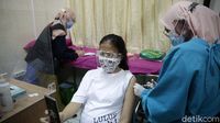 Ekspresi Para Ibu Hamil Saat Disuntik Vaksin Pfizer