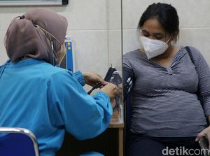 Apakah Ibu Hamil Boleh Vaksin Booster? Begini Aturannya di RI Apakah Ibu Hamil Boleh Vaksin Booster? Begini Aturannya di RI