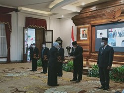 Lantik BAZNAS, Khofifah Titip 6.000 Yatim Piatu karena Ortu Meninggal COVID-19