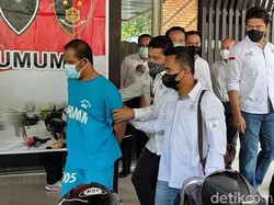 Detik-detik Pelaku Teror Lempar Batu Truk Barang Dibekuk!