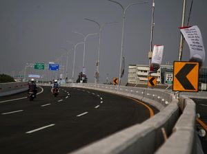 Pengelola Tol Kelapa Gading Bantah 40 Mobil Dikenai Tarif Golongan II Pengelola Tol Kelapa Gading Bantah 40 Mobil Dikenai Tarif Golongan II