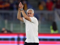Roma Vs Fiorentina: Jose Mourinho Nikmati Kemenangan Il Lupi