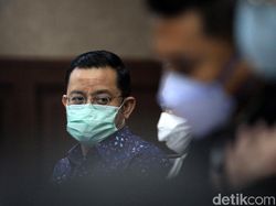 Sederet Hukuman untuk Eks Mensos Juliari atas Kasus Bansos Corona