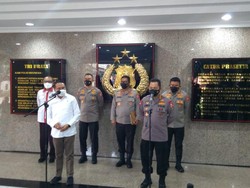 Kapolri Resmi Izinkan Liga 1 Digelar Lagi, Menpora: Warga Butuh Tontonan