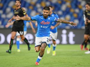 Napoli Vs Venezia: 10 Pemain Il Partenopei Menang 2-0