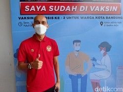 Eks Kiper Timnas Ajak Atlet Hingga Suporter Segera Vaksin COVID-19
