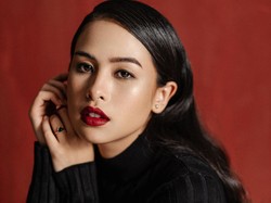 Cerita Maudy Ayunda Jaga Kesehatan Mentalnya Sebagai Seorang Introvert