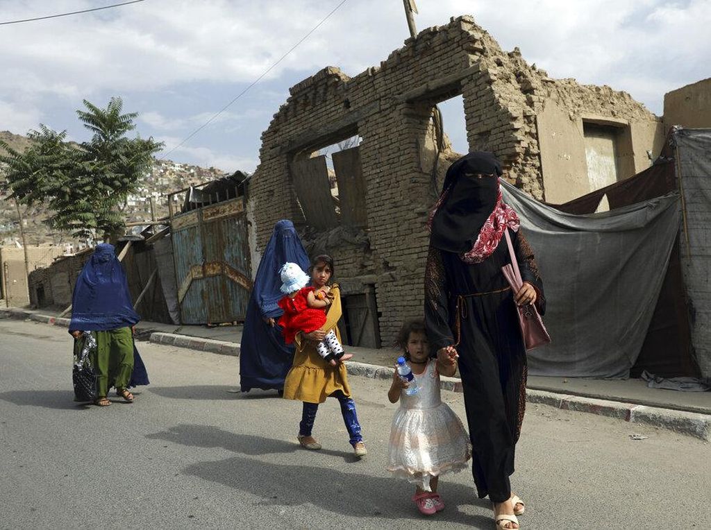 Menengok Kehidupan Warga Ibu Kota Afghanistan Usai Taliban Berkuasa Menengok Kehidupan Warga Ibu Kota Afghanistan Usai Taliban Berkuasa