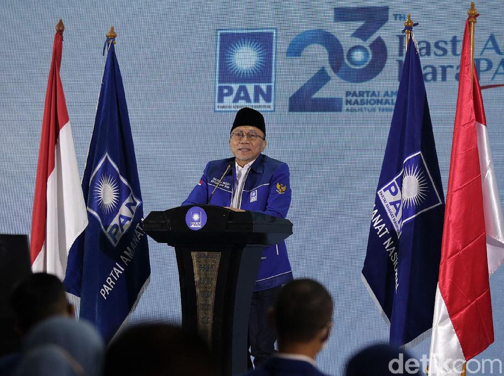 Zulhas Ungkit Peran Besar PAN Jokowi Bisa Jadi Presiden Zulhas Ungkit Peran Besar PAN Jokowi Bisa Jadi Presiden