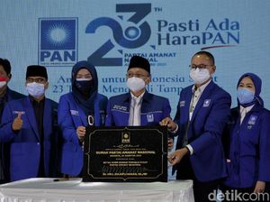 Momen Zulhas-Desy Ratnasari Hadiri Perayaan HUT Ke-23 PAN