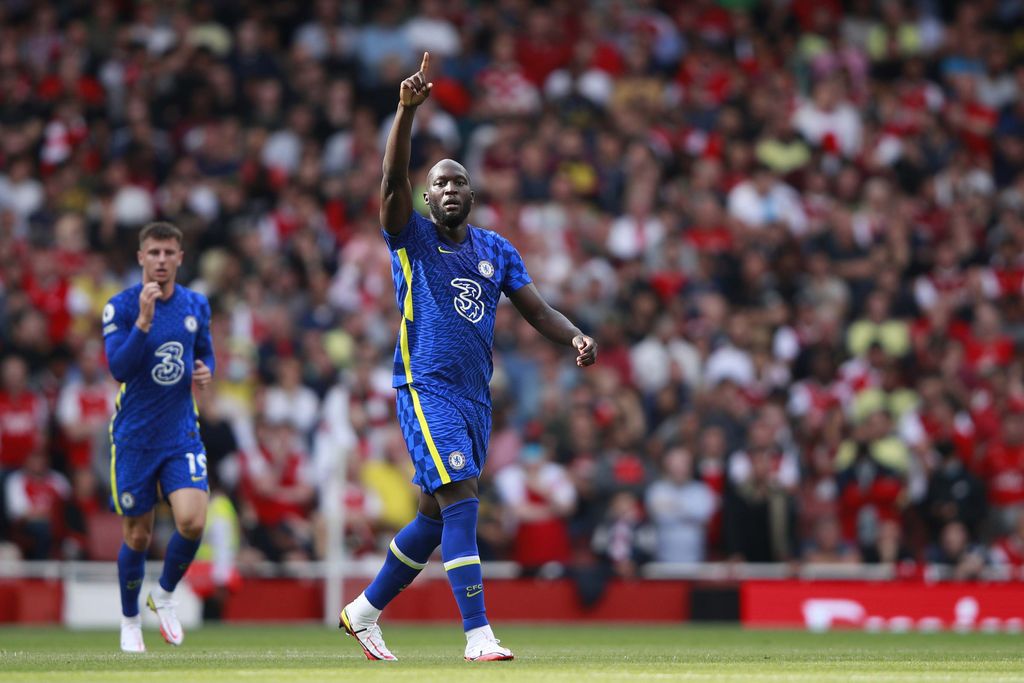 Chelsea's Cesar Azpilicueta, left, Chelsea's Romelu Lukaku, Chelsea's Antonio Rudiger, right, during the English Premier League soccer match between Arsenal and Chelsea at the Emirates stadium in London, England, Sunday, Aug. 22, 2021. (AP Photo/Ian Walton)