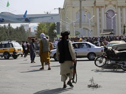 Taliban Salahkan Kehadiran Pasukan Asing Atas Serangan Bom di Kabul