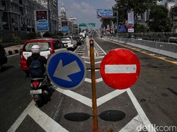 Cara Polisi Ingatkan Etika Berkendara