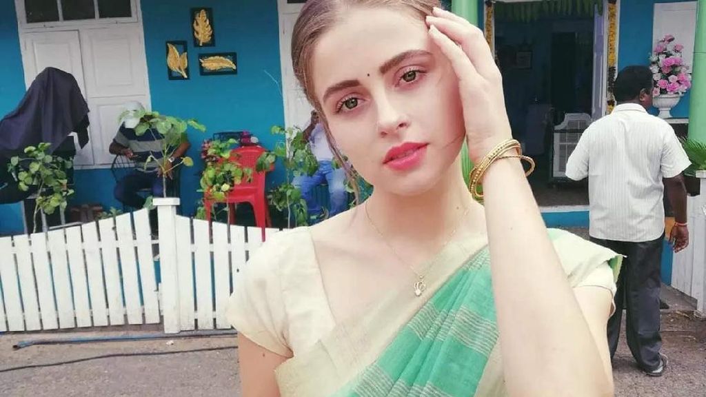 Aktris Cantik Rusia Ini Ditemukan Meninggal Gantung Diri di India