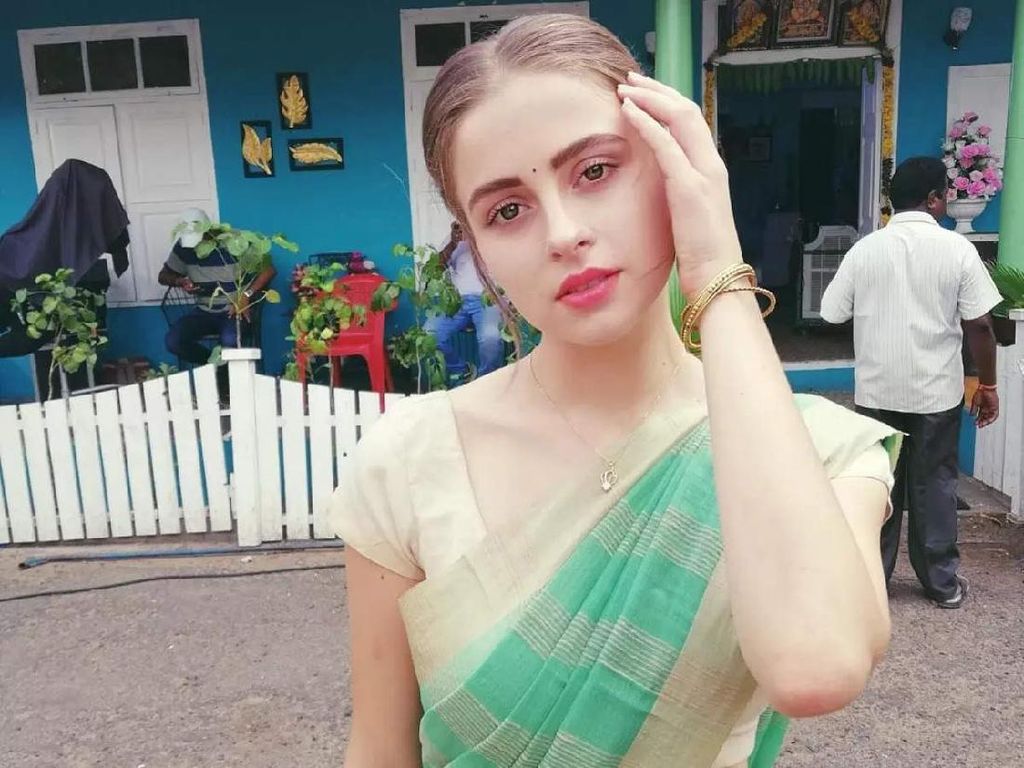 Aktris Cantik Rusia Ini Ditemukan Meninggal Gantung Diri di India
