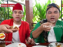 Bikin Laper! Ncess Nabati Cicip Pecak Ayam Betawi yang Pedasnya Endol