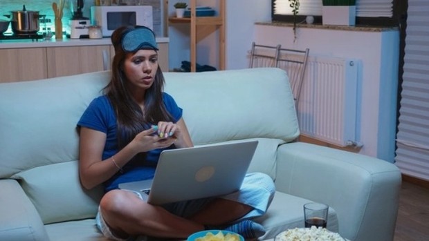 dampak buruk binge watching